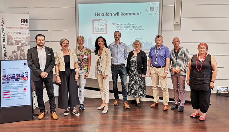 Gruppenbild mit Teilnehmerinnen und Teilnehmern der Fortbildungstagung der PH Wien