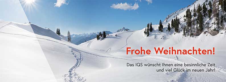 Grußkarte des IQS mit einer abgebildeten Winterlandschaft und dem Text "Frohe Weihnachten!"